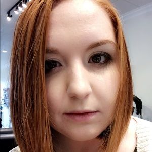 Meet your Posher, Casey